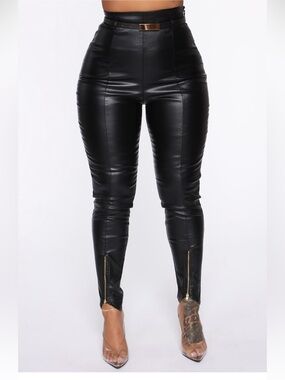 Fashion Nova bad girls club – PU skinny pants – black – SZ small
